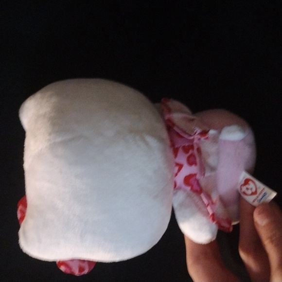 Hello kitty plushie - Picture 3 of 4